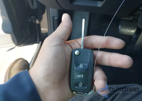 2015 Volkswagen Passat S z USA, uszkodzony, nr VIN 1VWAT7A37FC102400